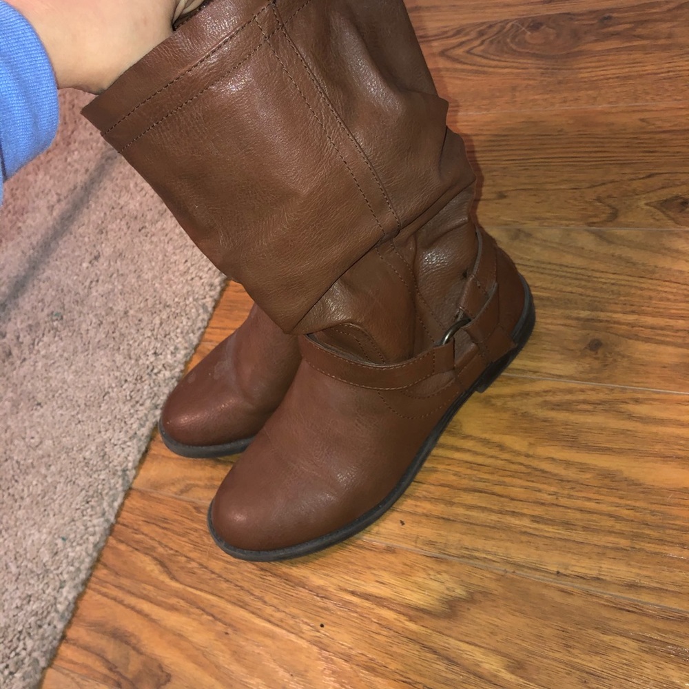 Brown boots